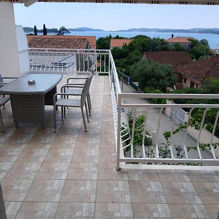Apartmani Fani 2 Min Walking From Sea Оребич Экстерьер фото