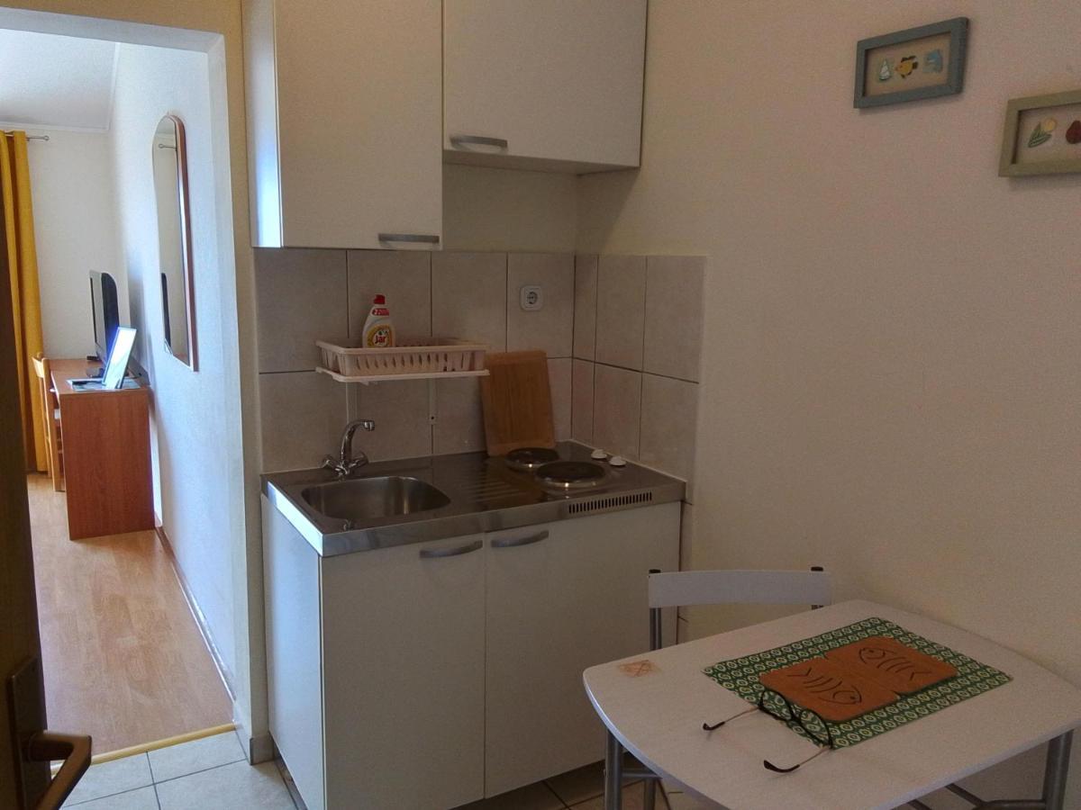 Apartmani Fani 2 Min Walking From Sea Оребич Экстерьер фото