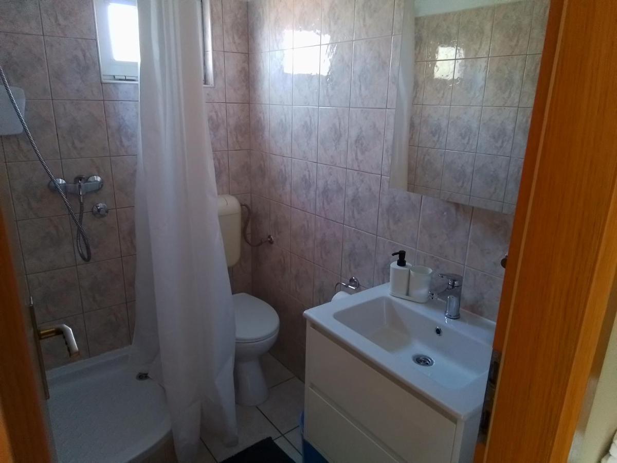 Apartmani Fani 2 Min Walking From Sea Оребич Экстерьер фото