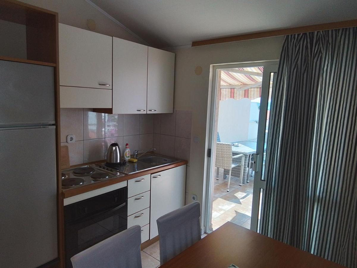 Apartmani Fani 2 Min Walking From Sea Оребич Экстерьер фото