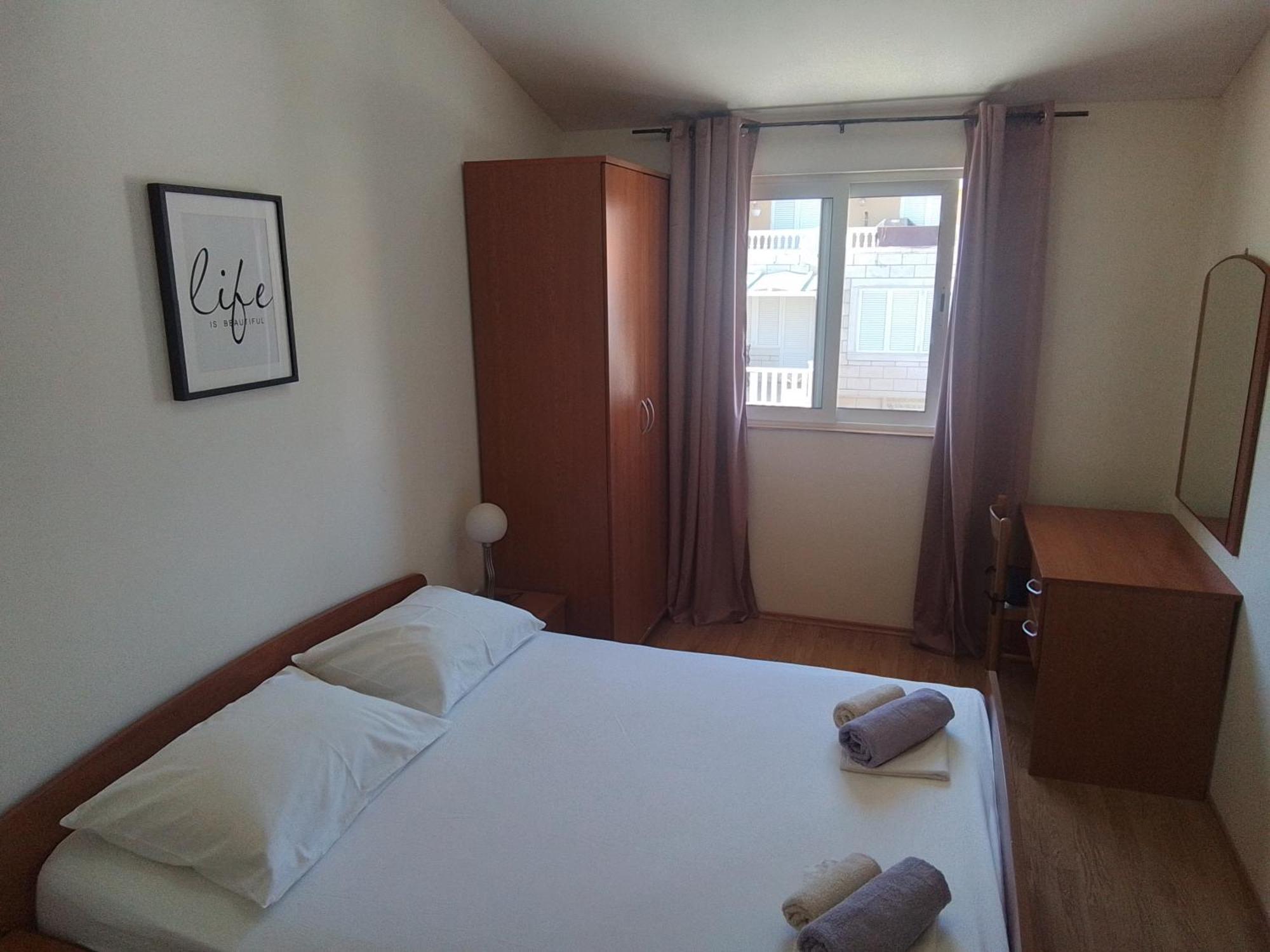 Apartmani Fani 2 Min Walking From Sea Оребич Экстерьер фото
